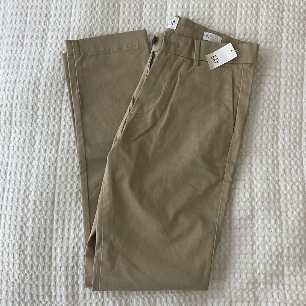 Men’s GAP Flex slim khaki pants 28x30 NWT young men’s